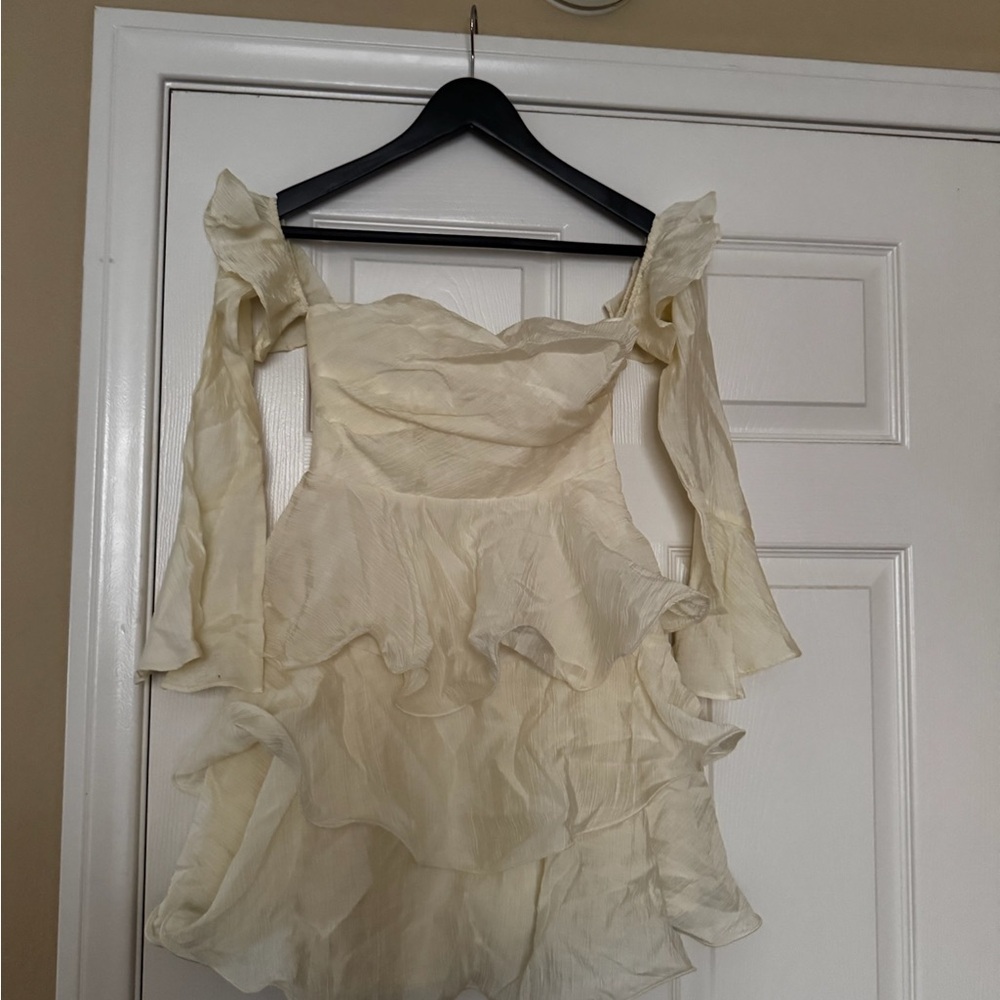 Here Comes The Sun Giavana Off-Shoulder Layered Mini Dress Cream - Picture 4 of 7